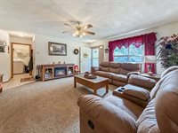 7438 Ashton Villa, Rockford, IL 61107