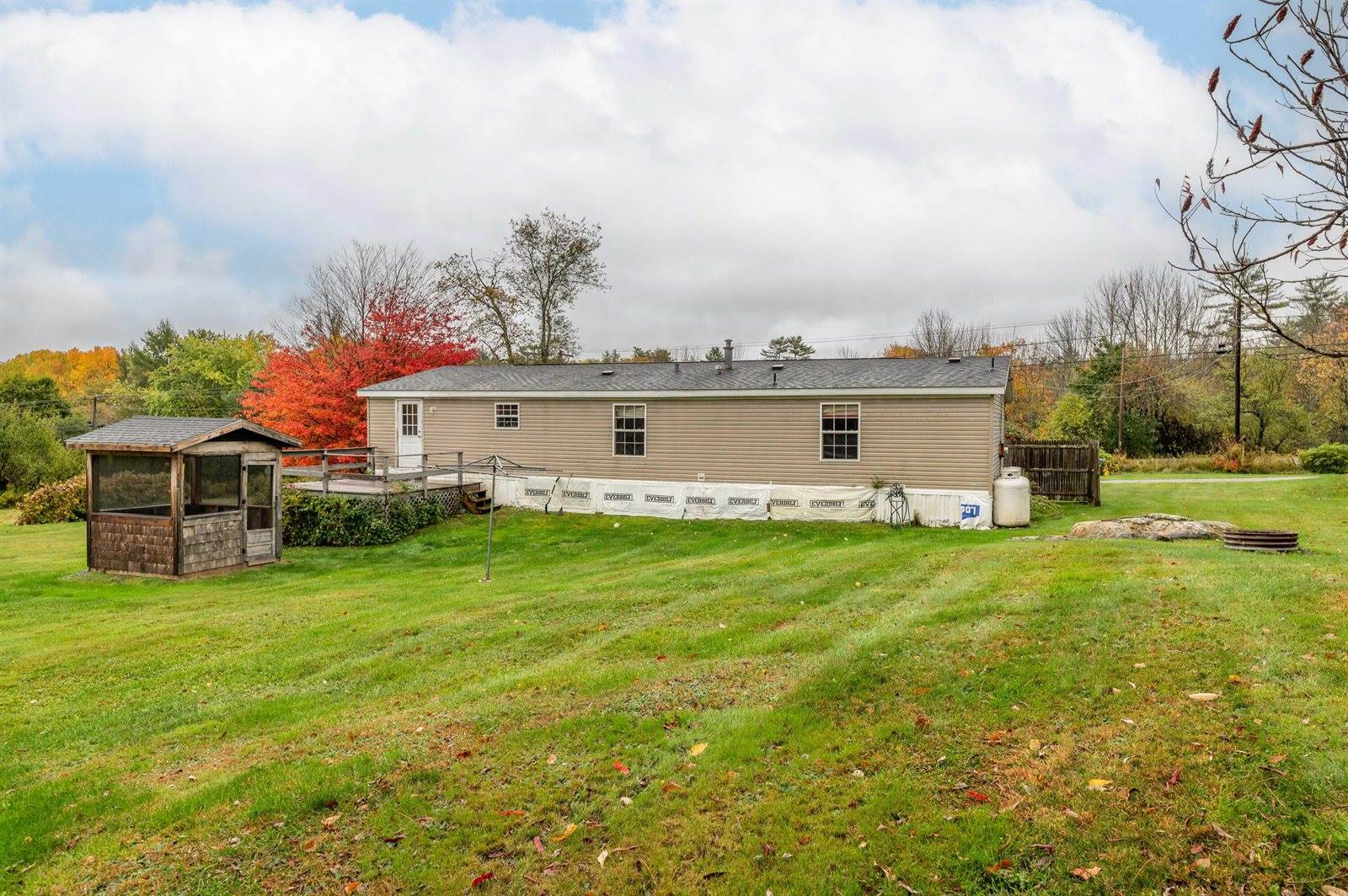 2290 Western Avenue, Newburgh, ME 04444