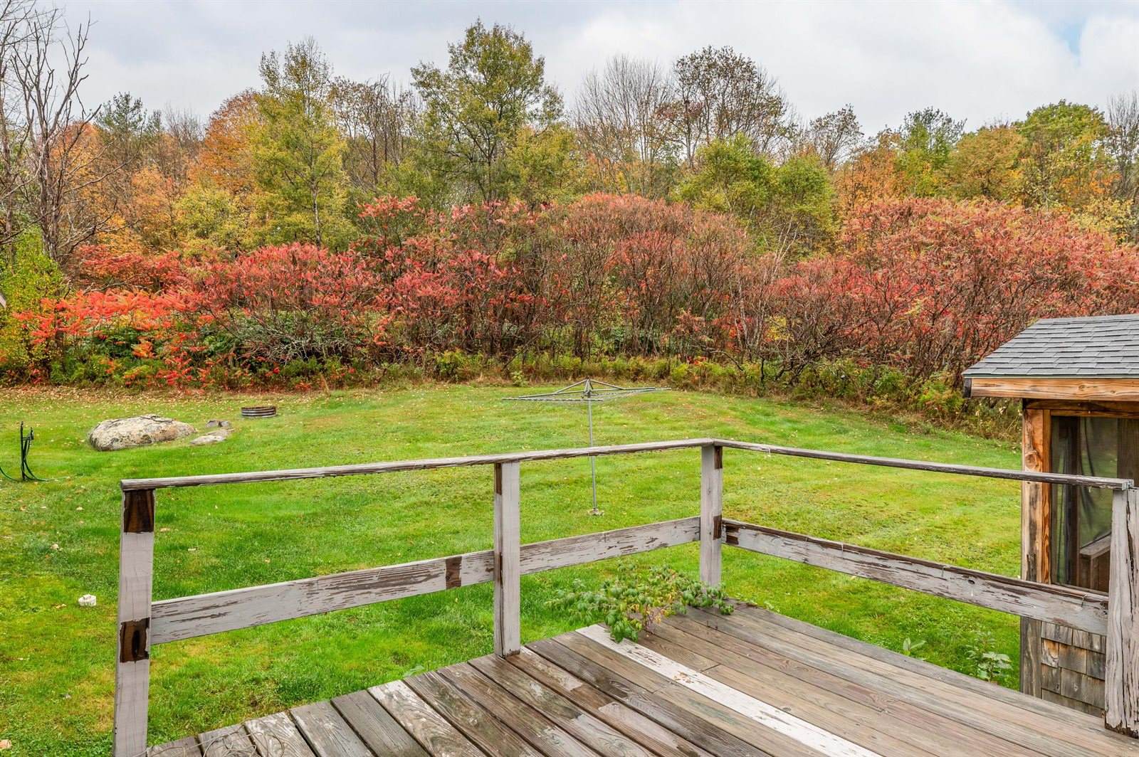 2290 Western Avenue, Newburgh, ME 04444