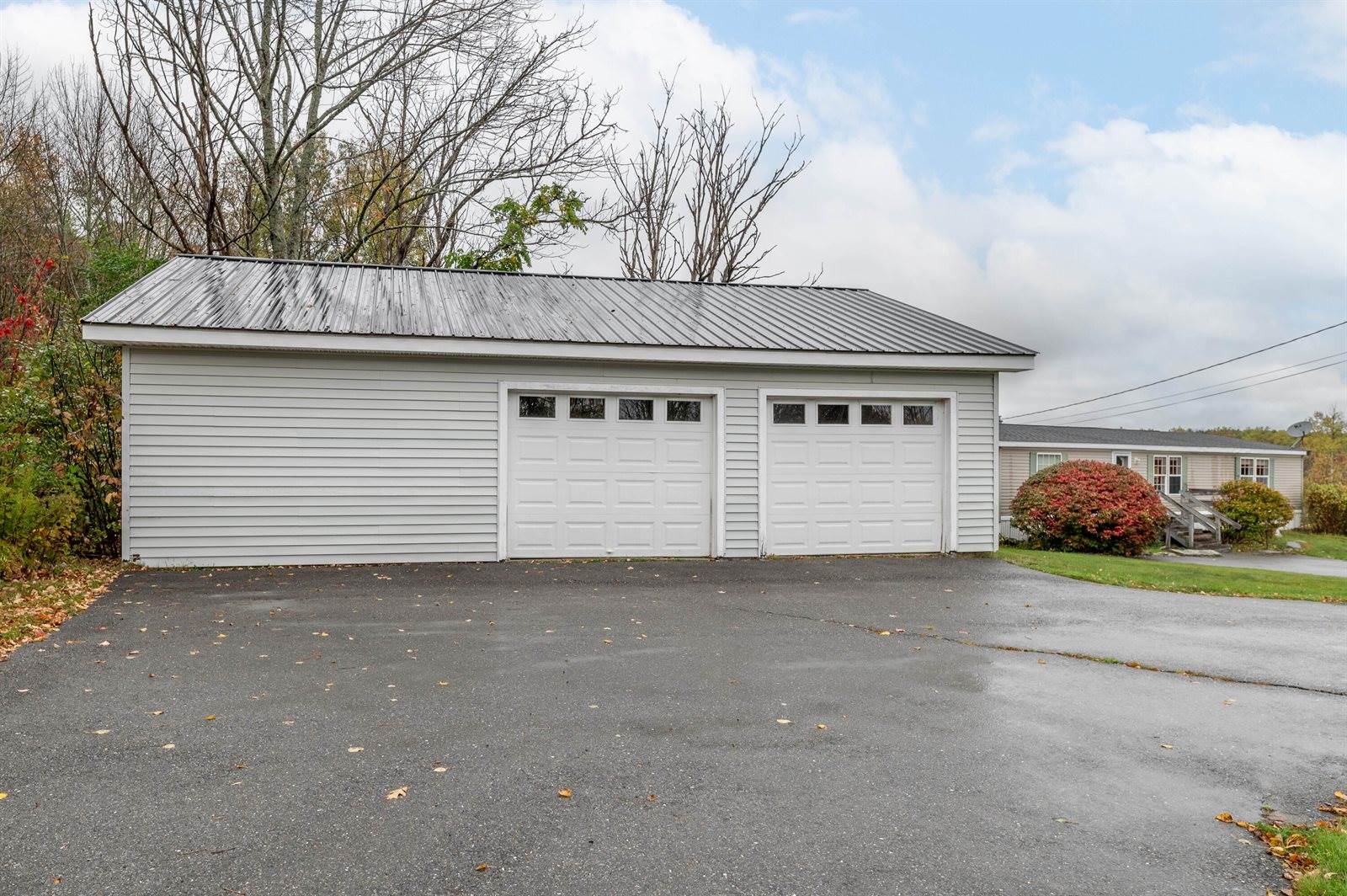 2290 Western Avenue, Newburgh, ME 04444