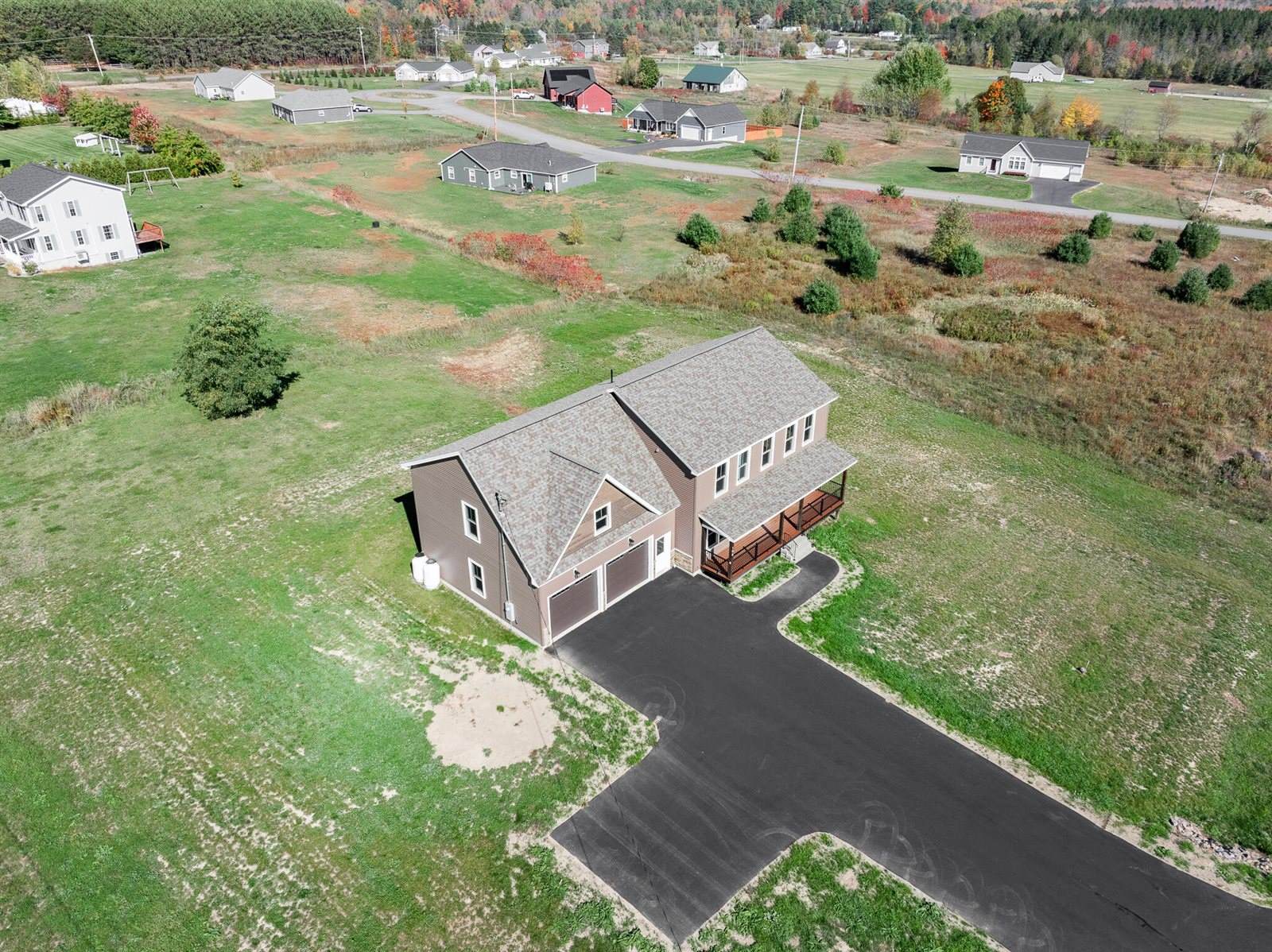 106 Amberside Drive, Hermon, ME 04401