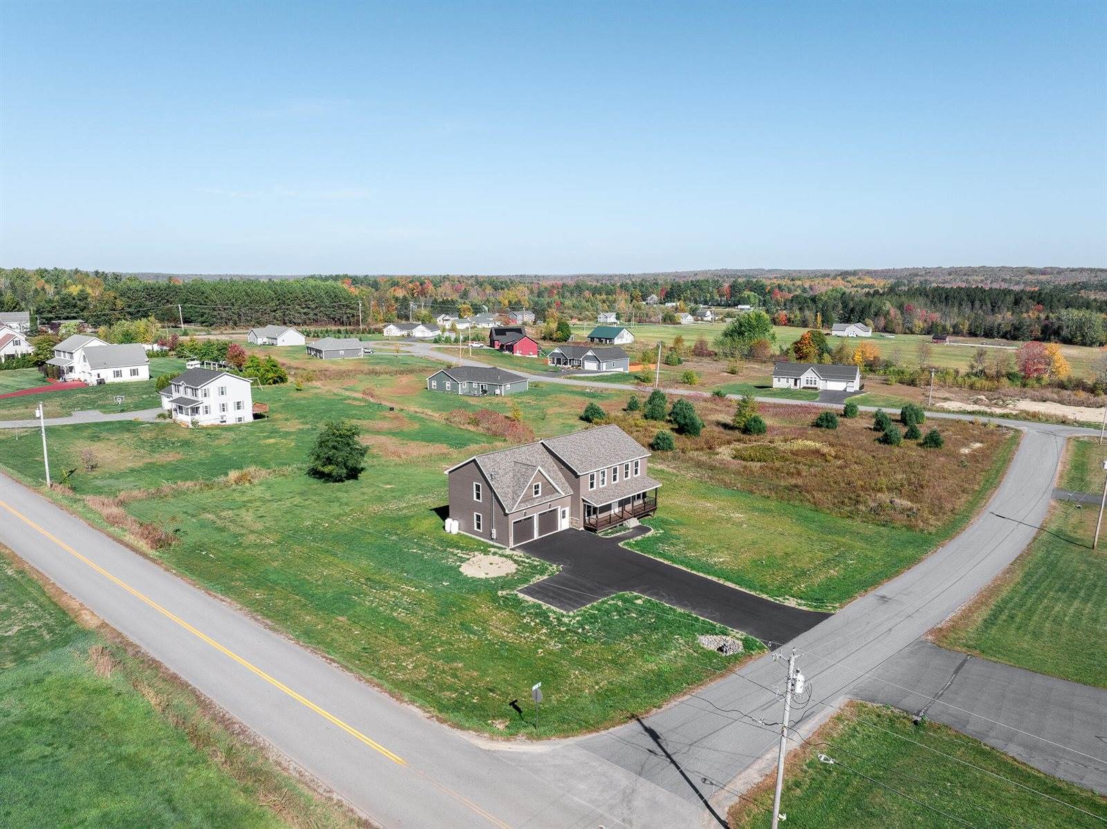 106 Amberside Drive, Hermon, ME 04401