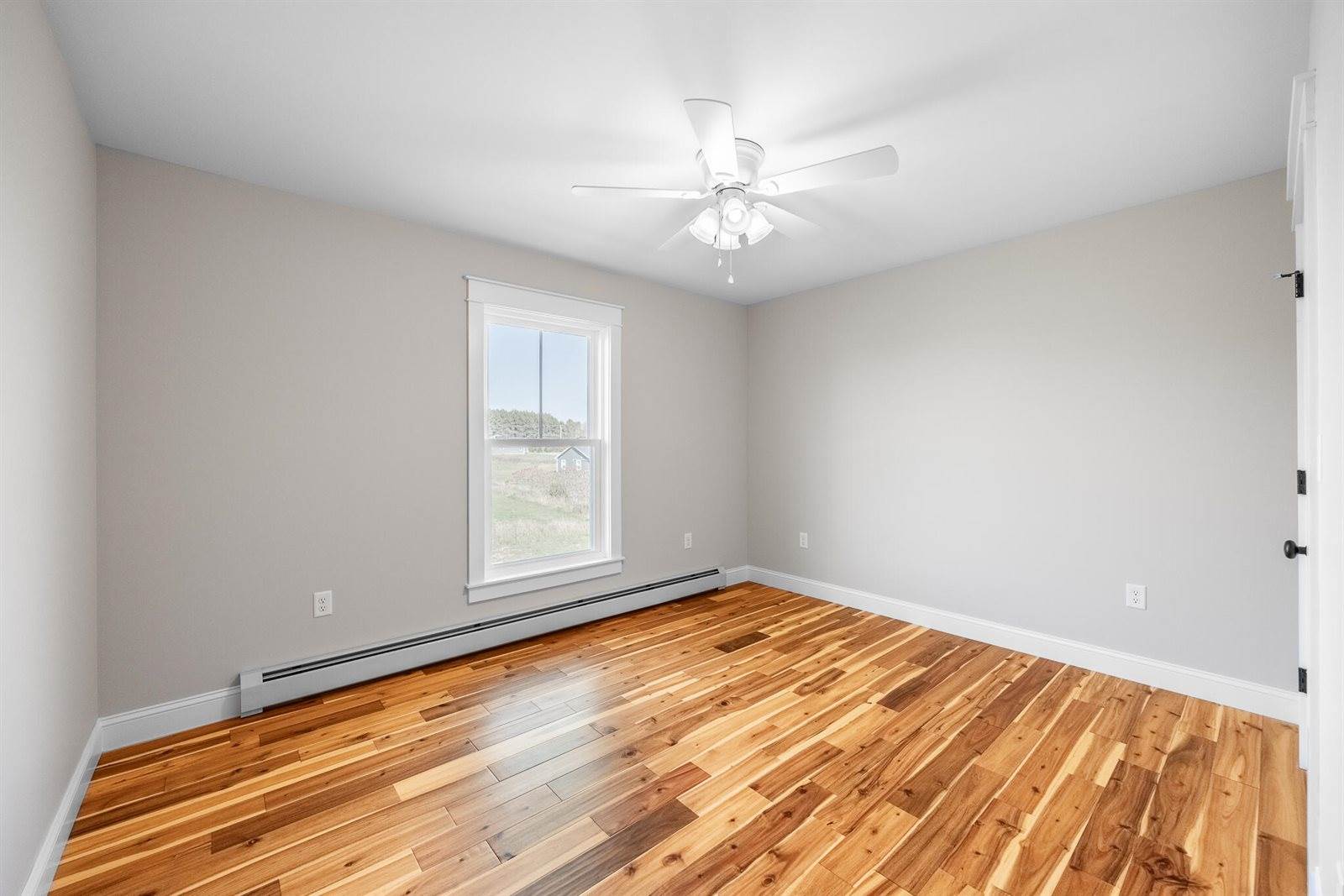 106 Amberside Drive, Hermon, ME 04401