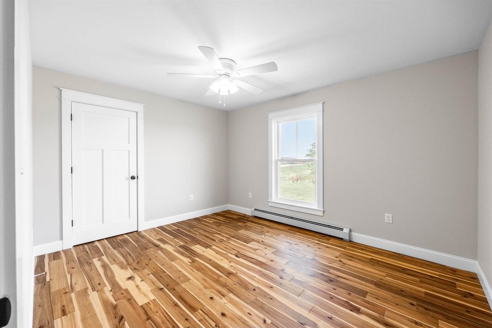 106 Amberside Drive, Hermon, ME 04401