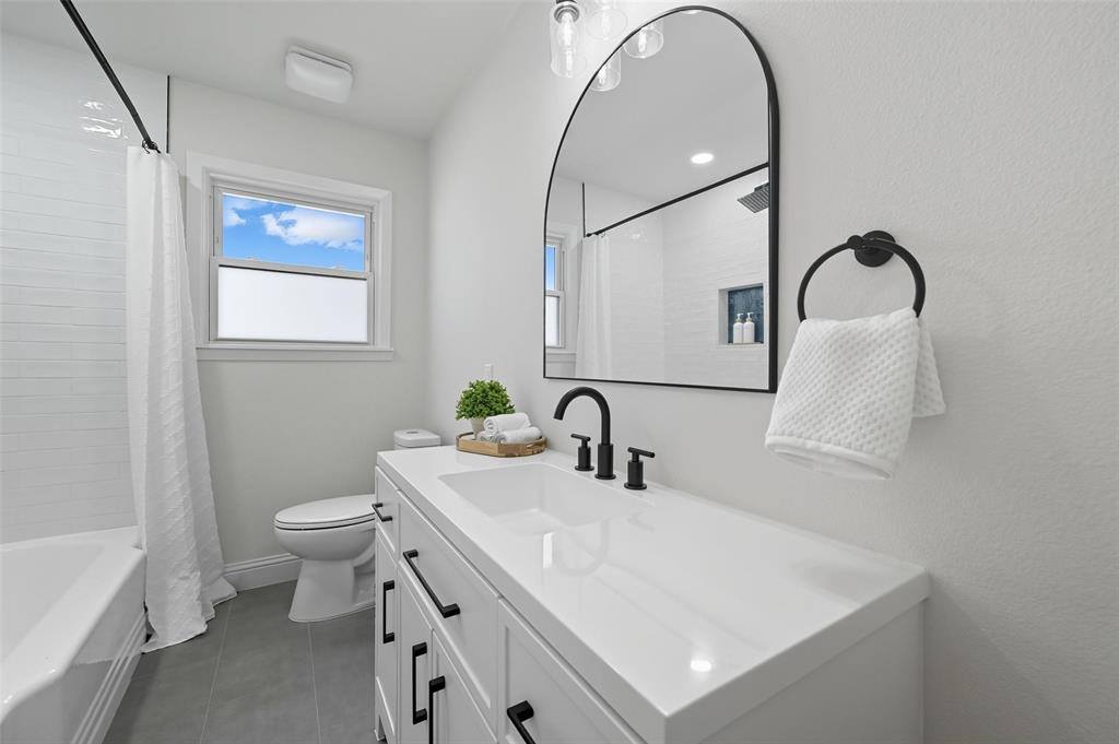 5308 Ira Street, Haltom City, TX 76117