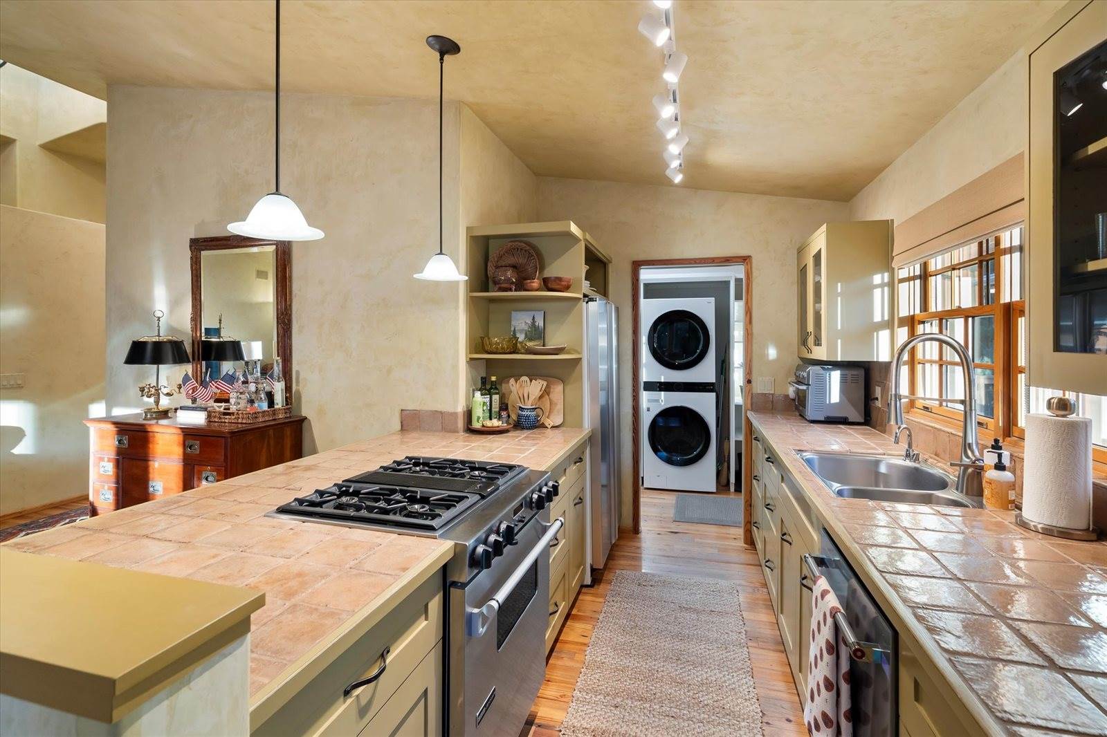 661 Latigo Lane, Bigfork, MT 59911