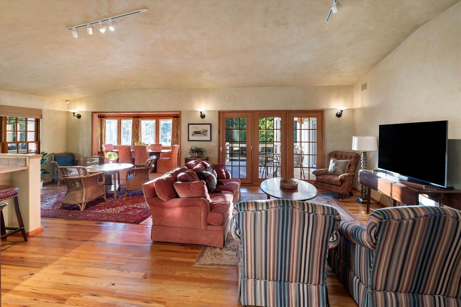 661 Latigo Lane, Bigfork, MT 59911