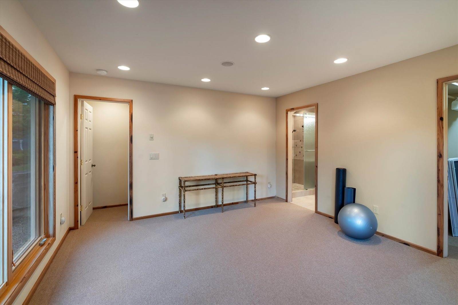 661 Latigo Lane, Bigfork, MT 59911