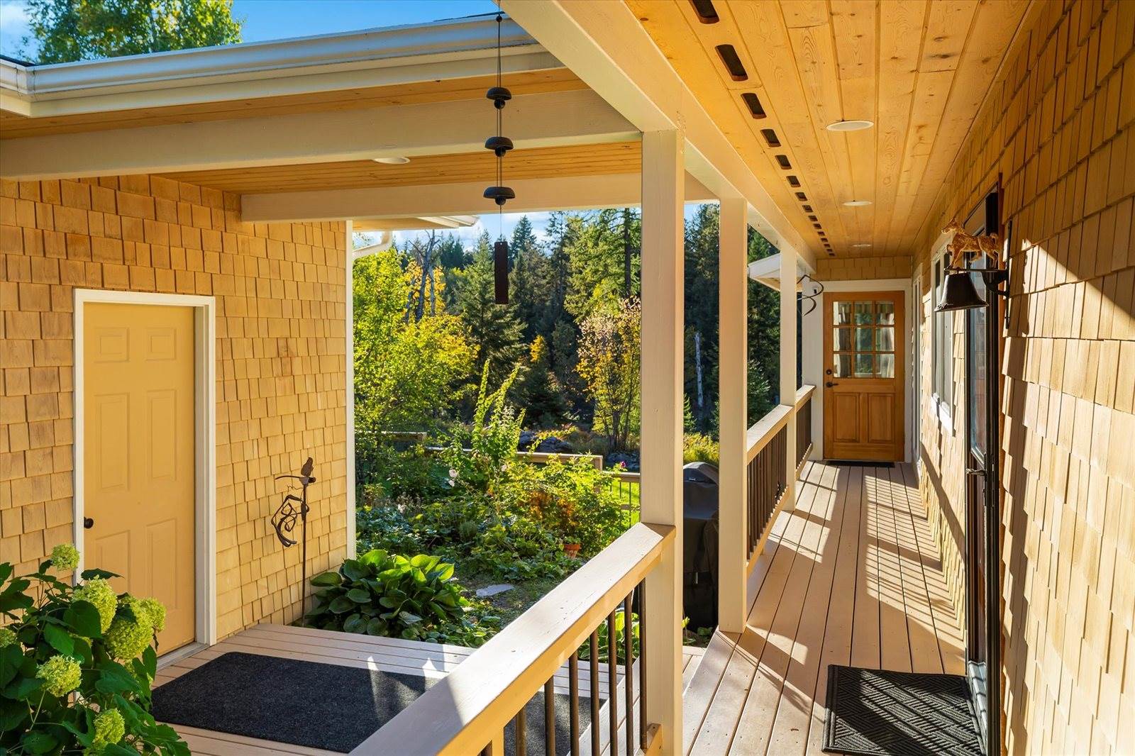 661 Latigo Lane, Bigfork, MT 59911