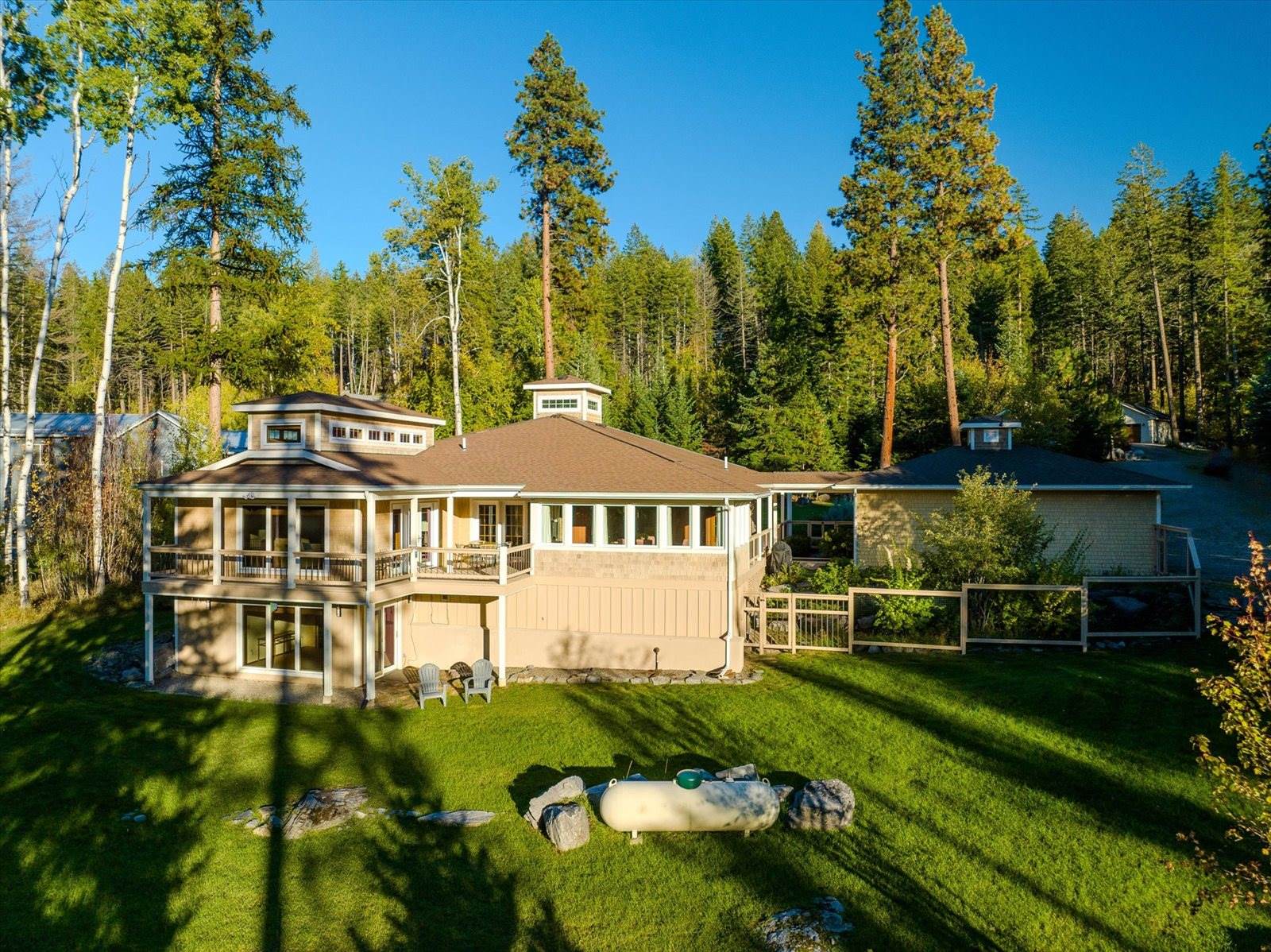 661 Latigo Lane, Bigfork, MT 59911