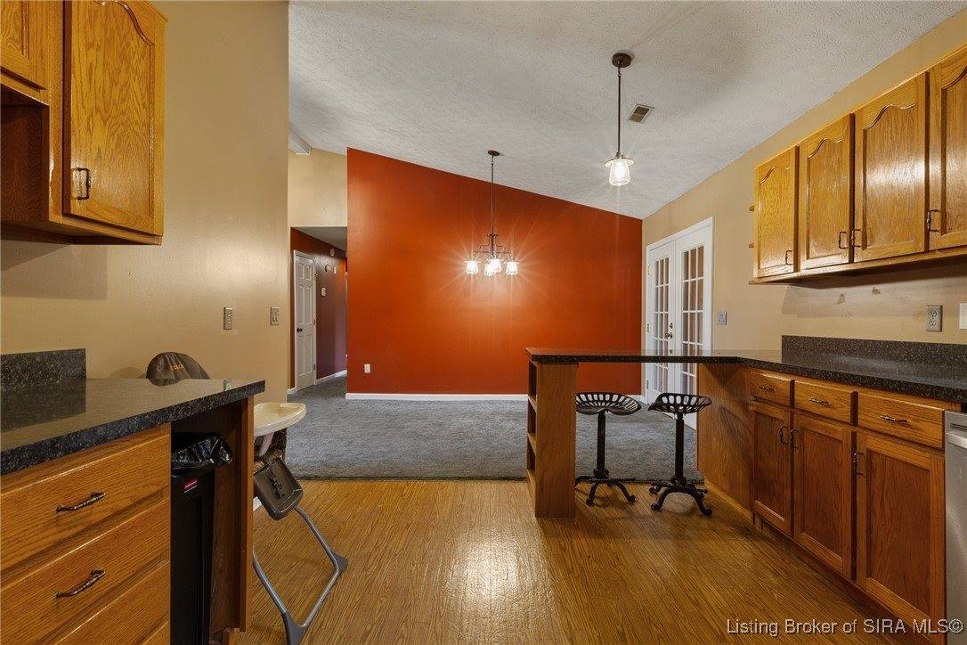 951 York Road, Scottsburg, IN 47170