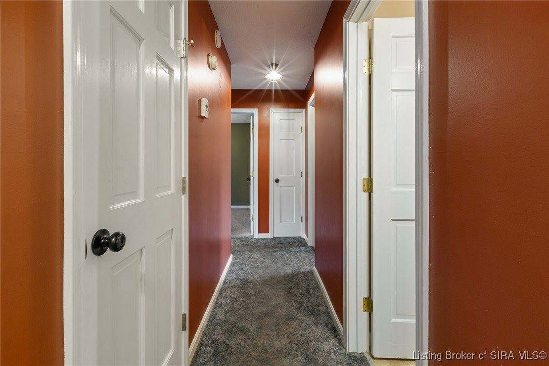 951 York Road, Scottsburg, IN 47170