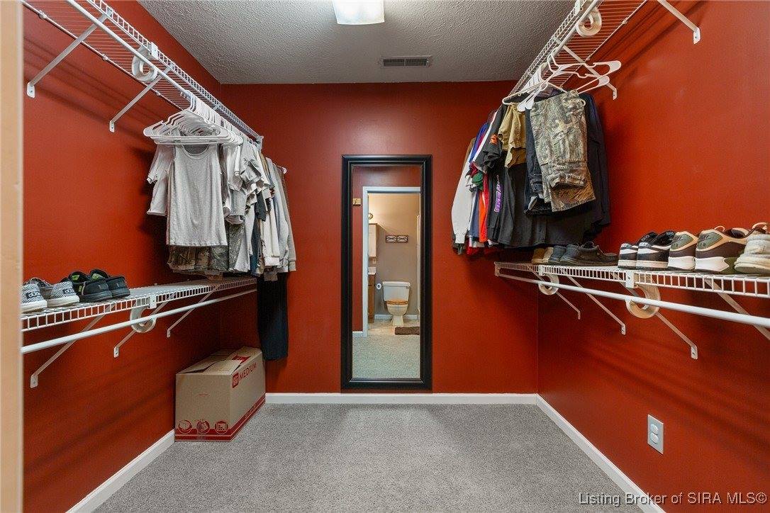 951 York Road, Scottsburg, IN 47170