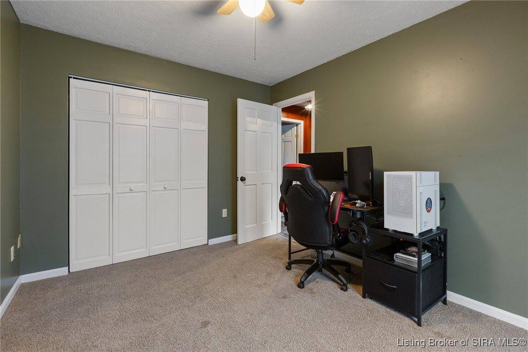 951 York Road, Scottsburg, IN 47170