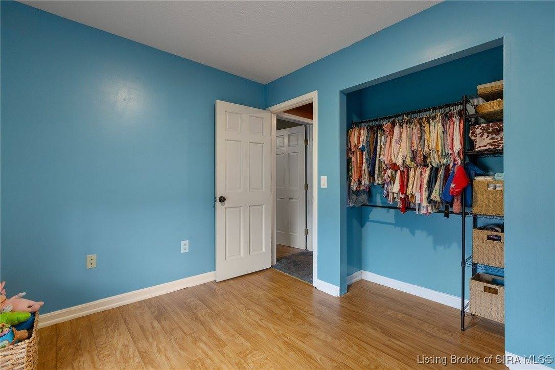 951 York Road, Scottsburg, IN 47170