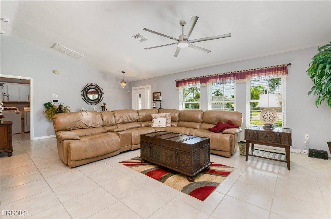 3606 SE 1st Avenue, Cape Coral, FL 33904