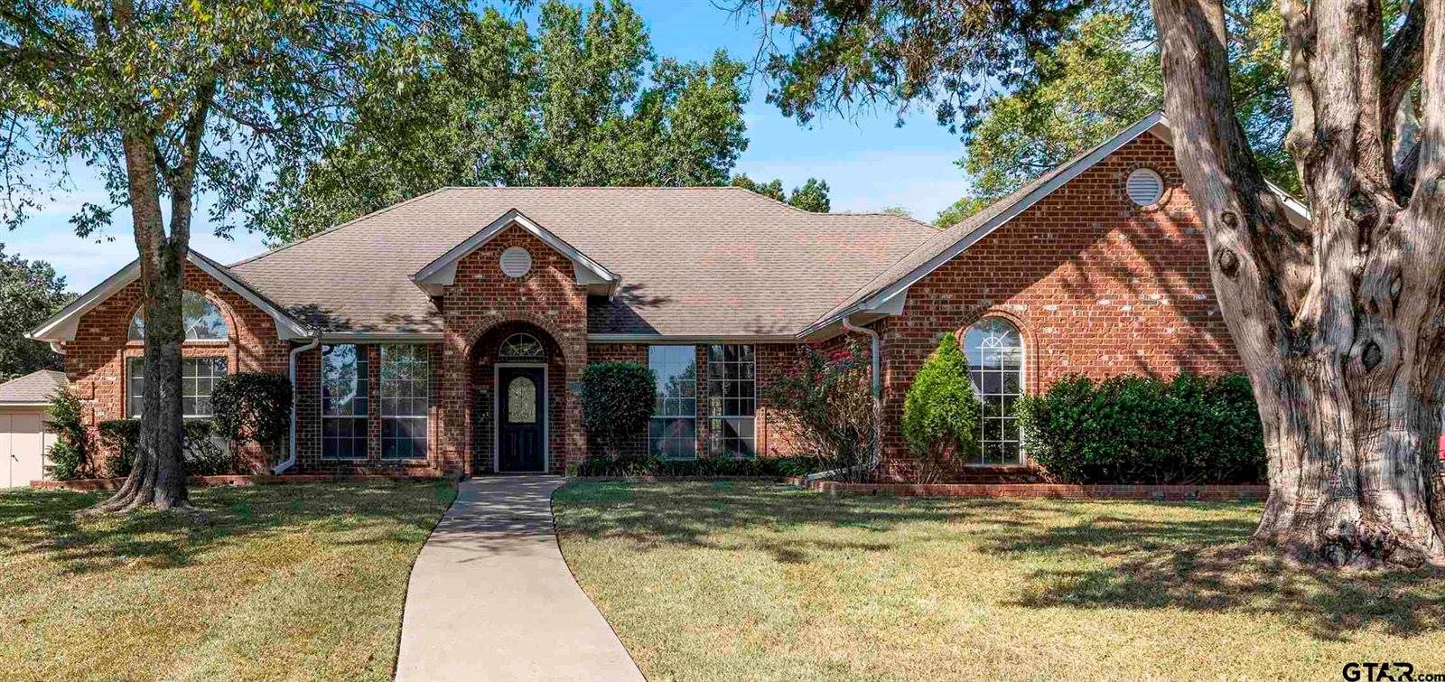 108 Saint Andrews Circle, Hideaway, TX 75771