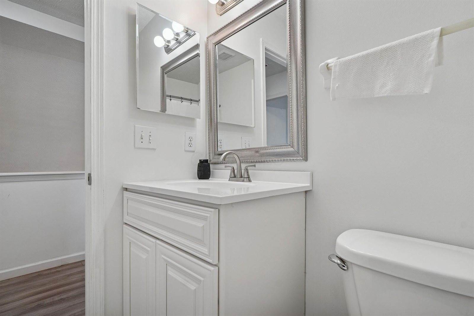 3741 Bill Of Rights Square, Columbus, OH 43207