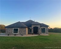 50 Go Ye Ranch Road, Brumley, MO 65017
