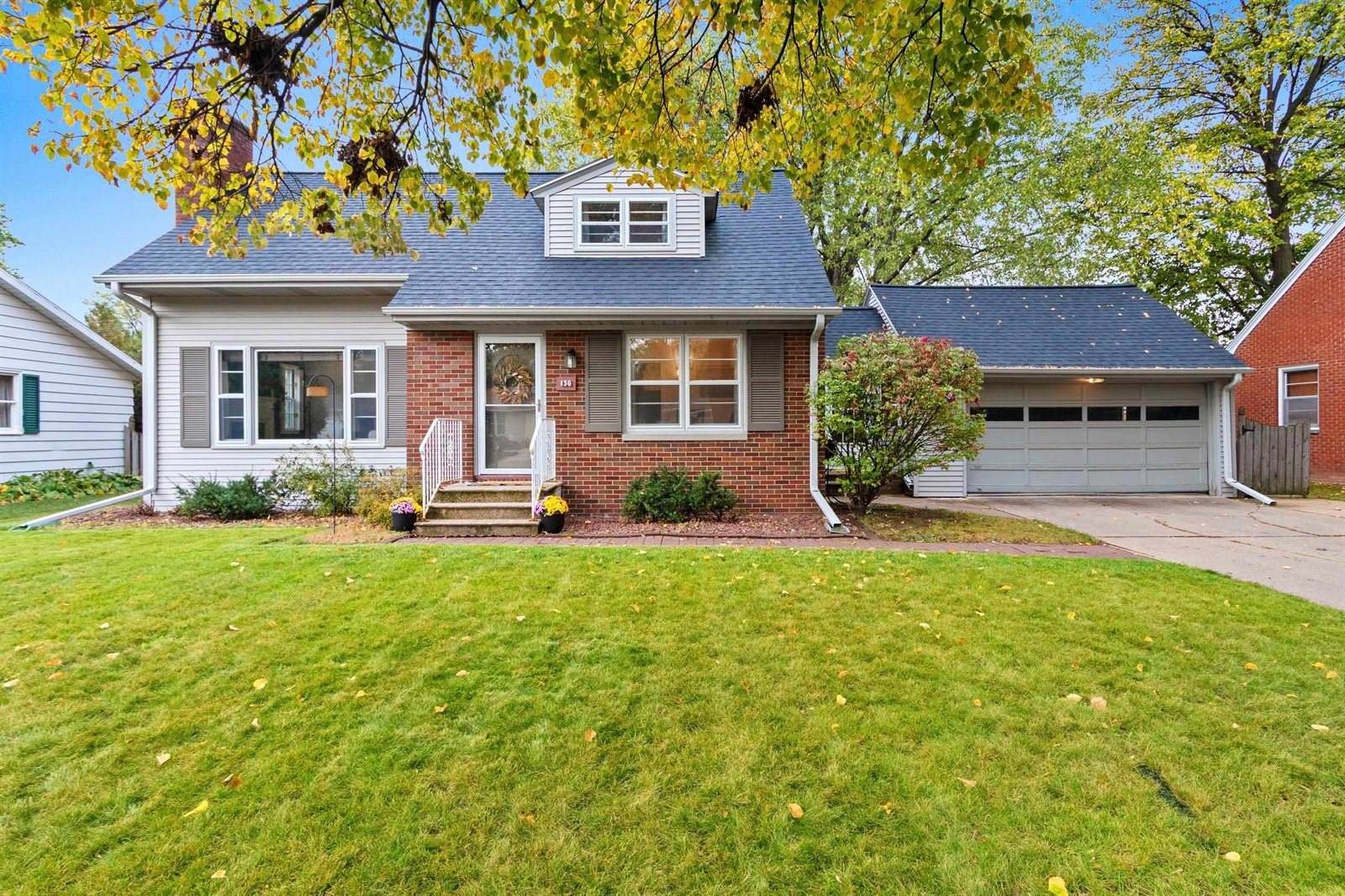 156 Custer Court, Green Bay, WI 54301