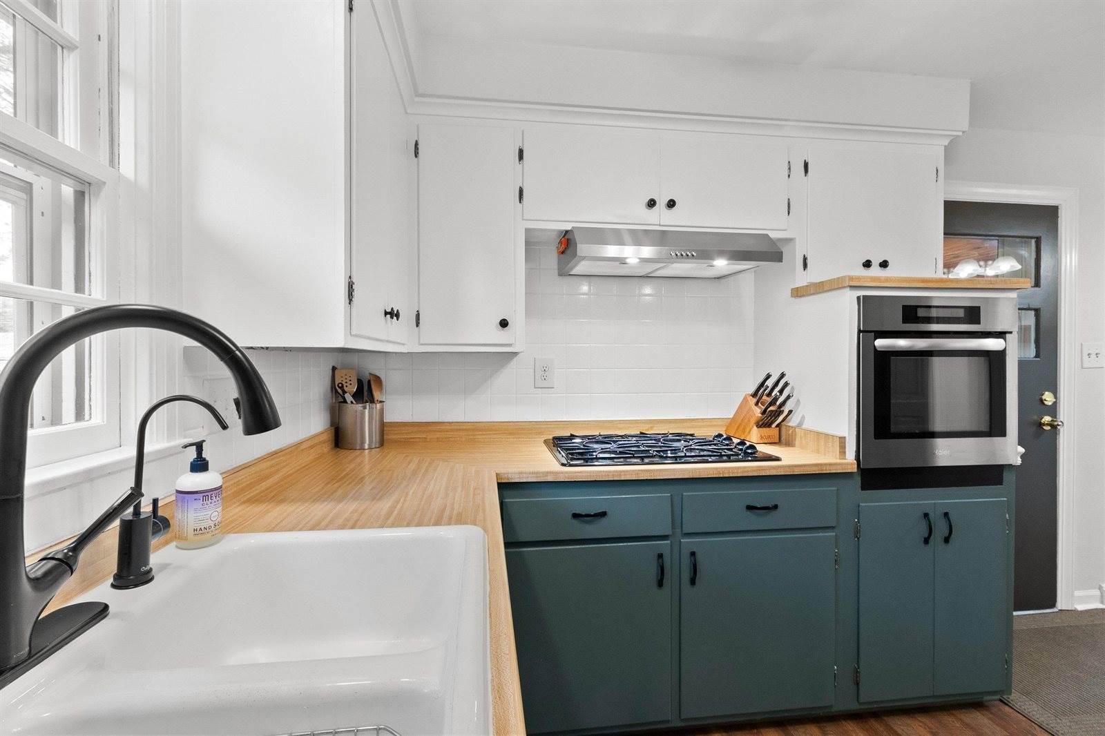 156 Custer Court, Green Bay, WI 54301