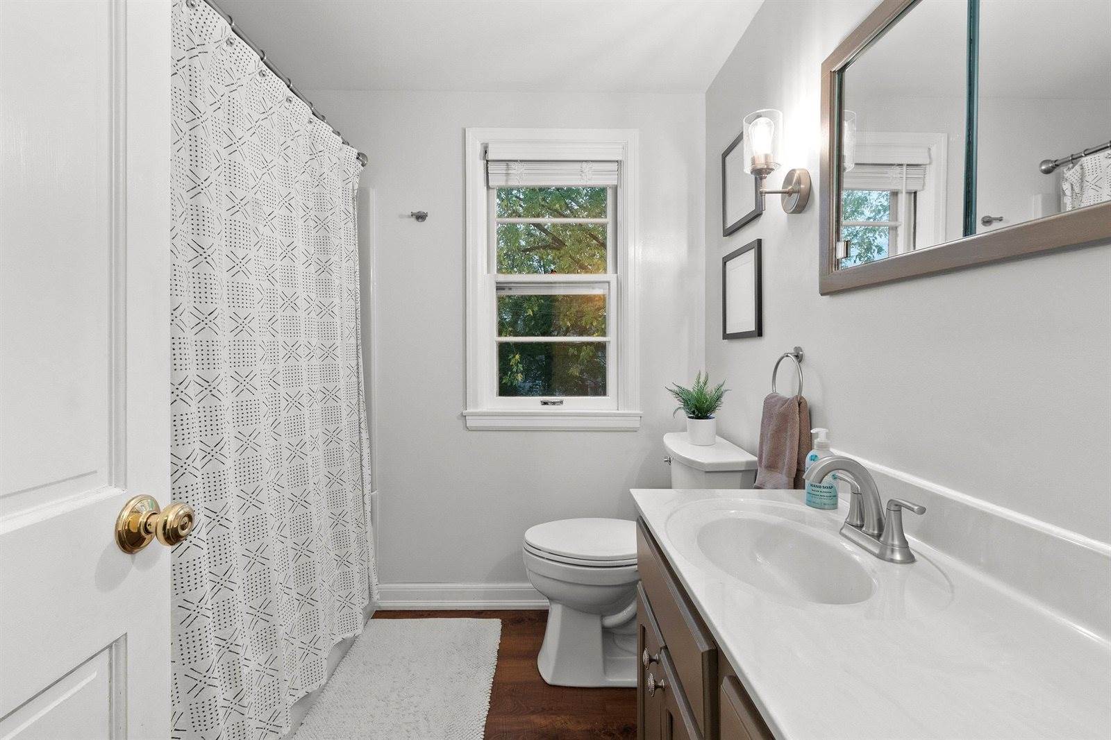 156 Custer Court, Green Bay, WI 54301