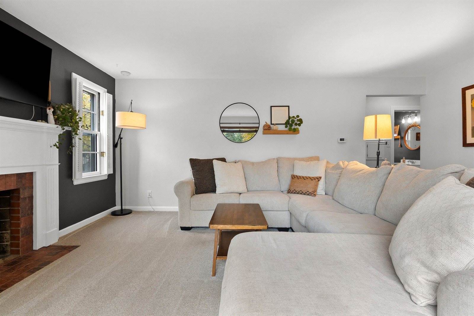 156 Custer Court, Green Bay, WI 54301