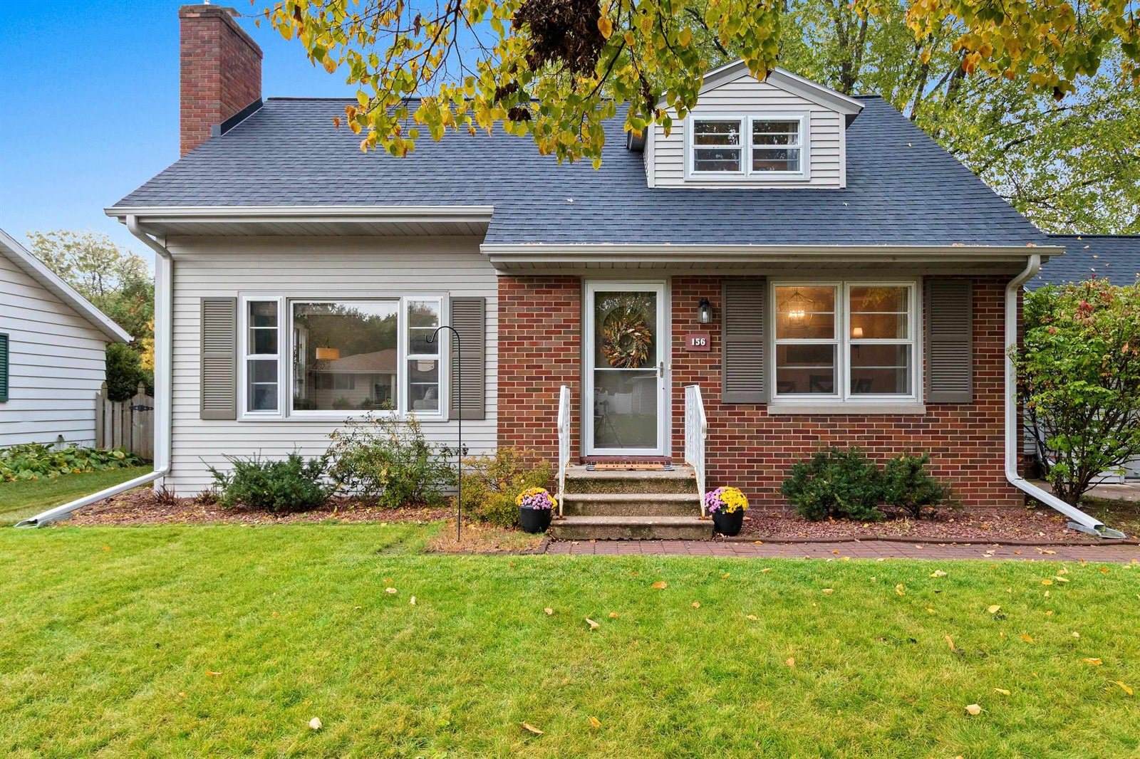 156 Custer Court, Green Bay, WI 54301