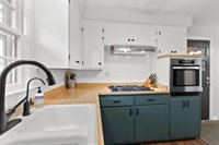 156 Custer Court, Green Bay, WI 54301