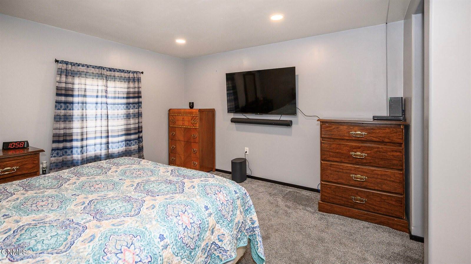 1232 Custer Drive, Washburn, ND 58577