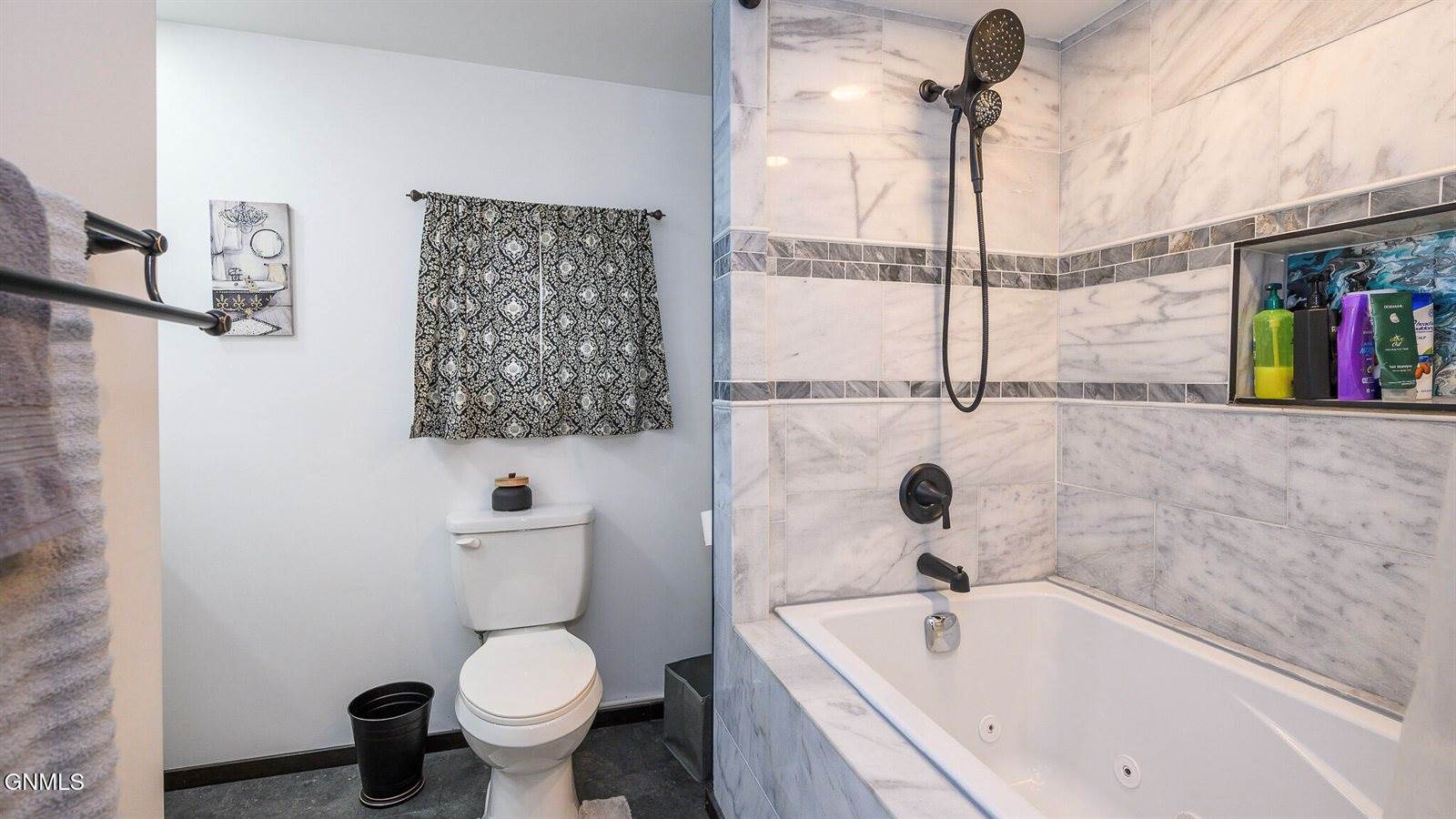 1232 Custer Drive, Washburn, ND 58577