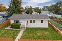 802 15th Ave W, Williston, ND 58801