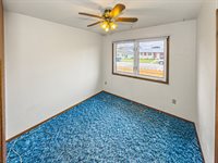 802 15th Ave W, Williston, ND 58801