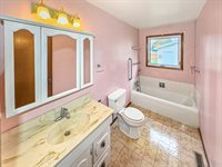 802 15th Ave W, Williston, ND 58801