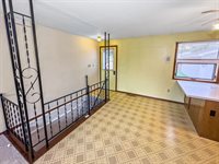 802 15th Ave W, Williston, ND 58801