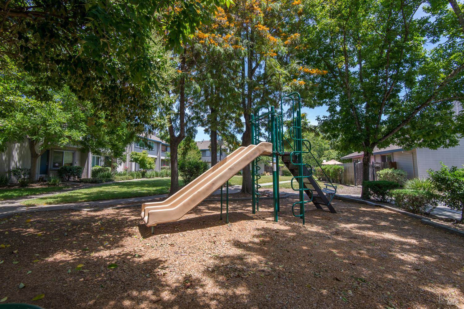 374 Gate Way, Santa Rosa, CA 95401