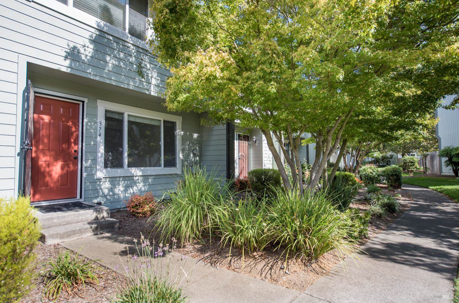 374 Gate Way, Santa Rosa, CA 95401