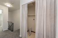 374 Gate Way, Santa Rosa, CA 95401