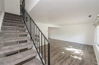 374 Gate Way, Santa Rosa, CA 95401