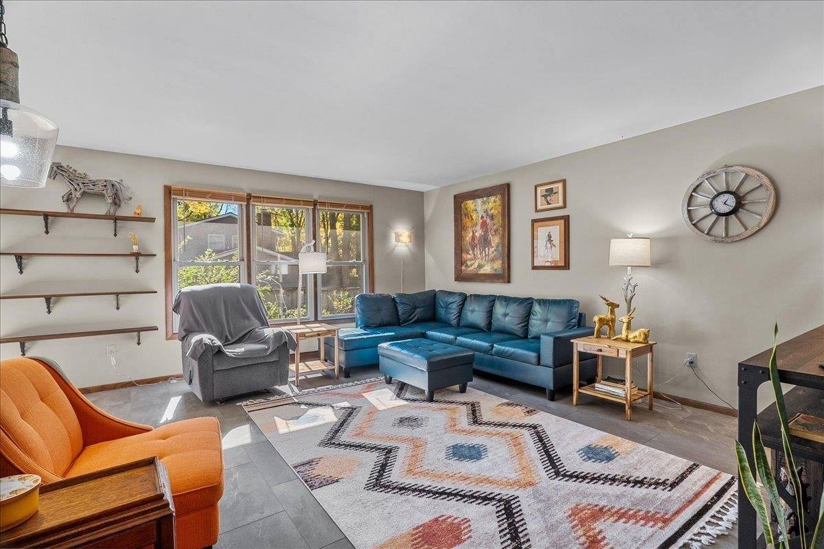 1132 W Ridge Road, Marshfield, WI 54449