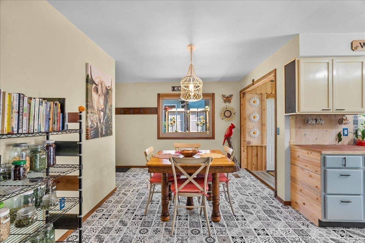 1132 W Ridge Road, Marshfield, WI 54449