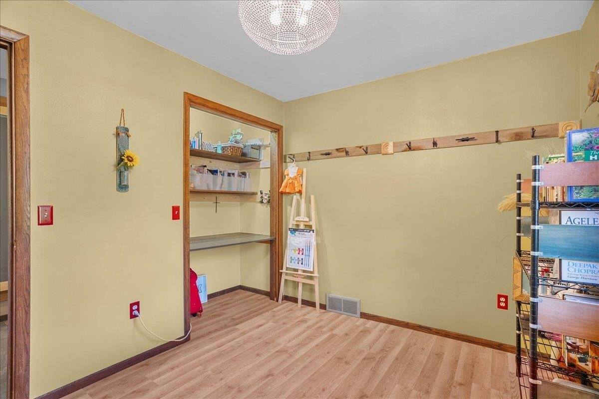 1132 W Ridge Road, Marshfield, WI 54449