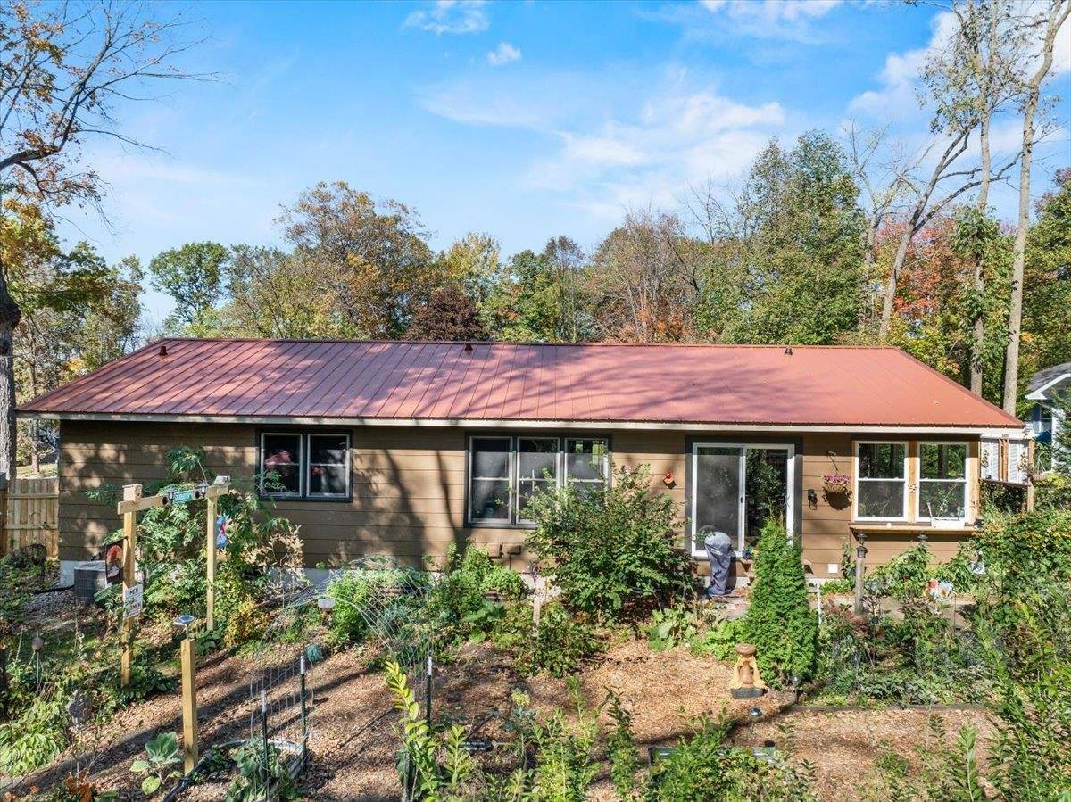 1132 W Ridge Road, Marshfield, WI 54449