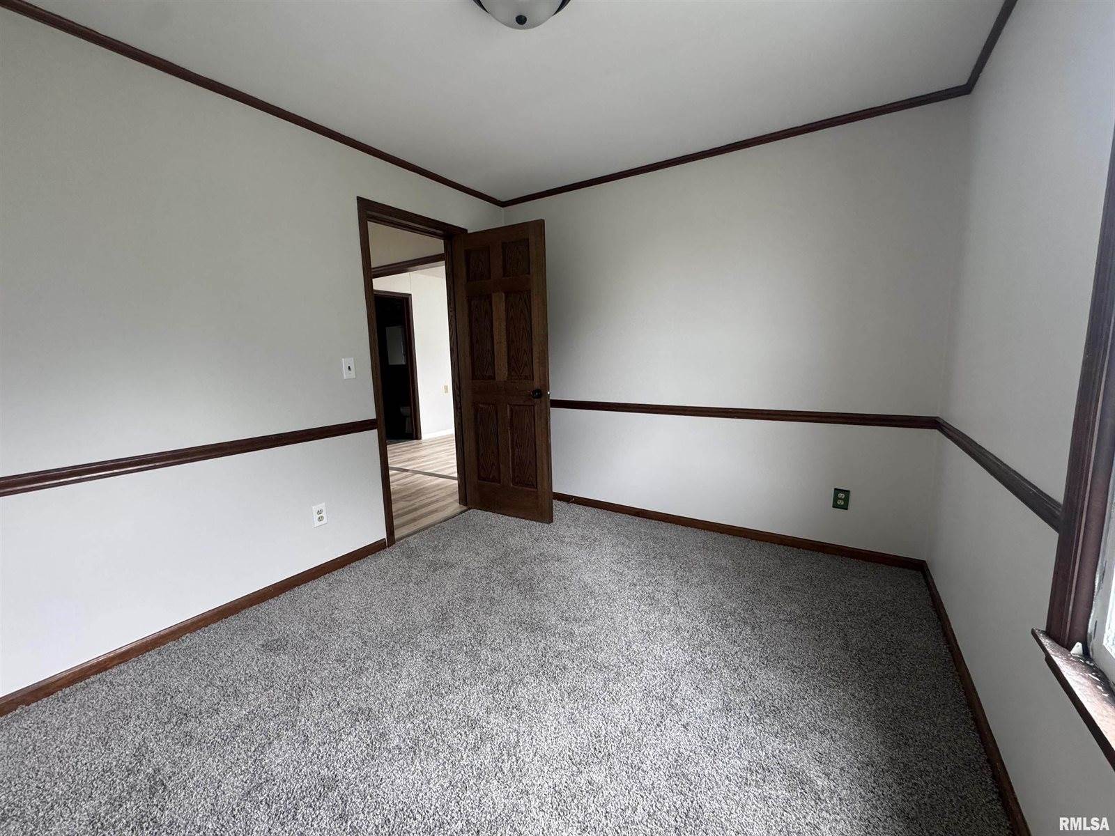 620 North D Street, Monmouth, IL 61462