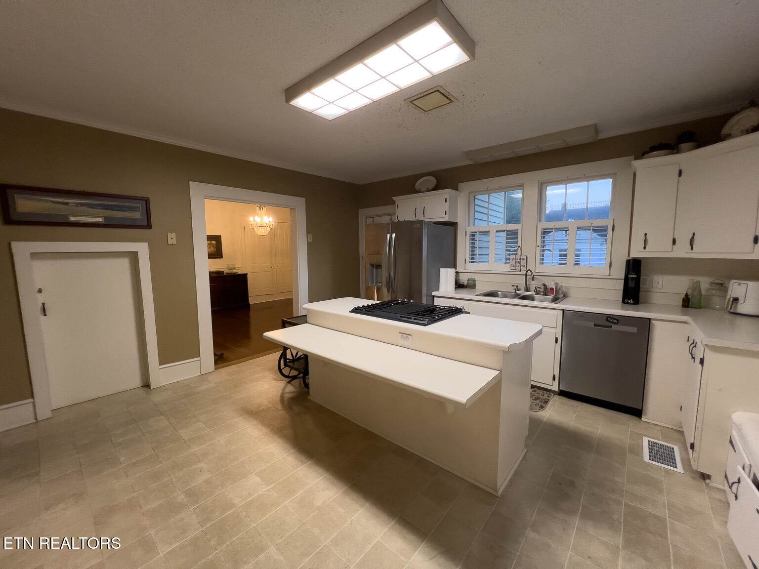 503 Mayes Ave, Sweetwater, TN 37874