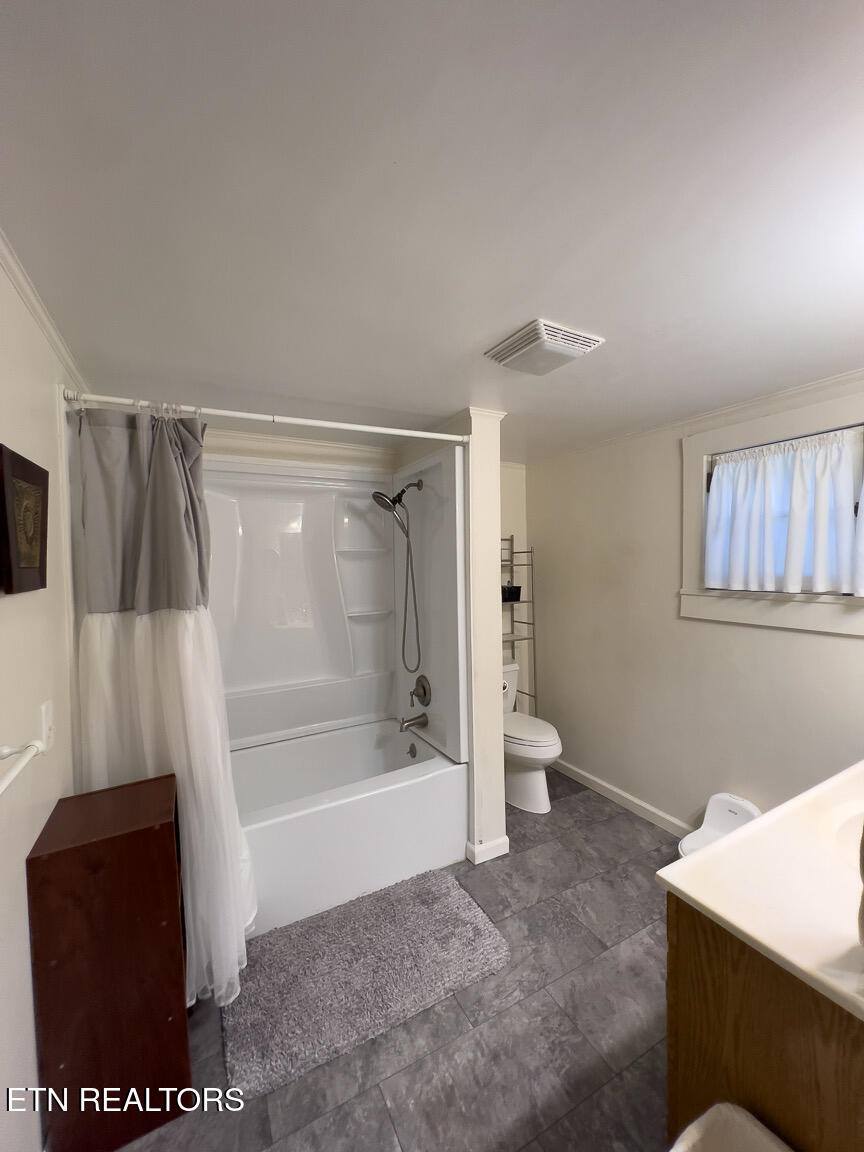 503 Mayes Ave, Sweetwater, TN 37874