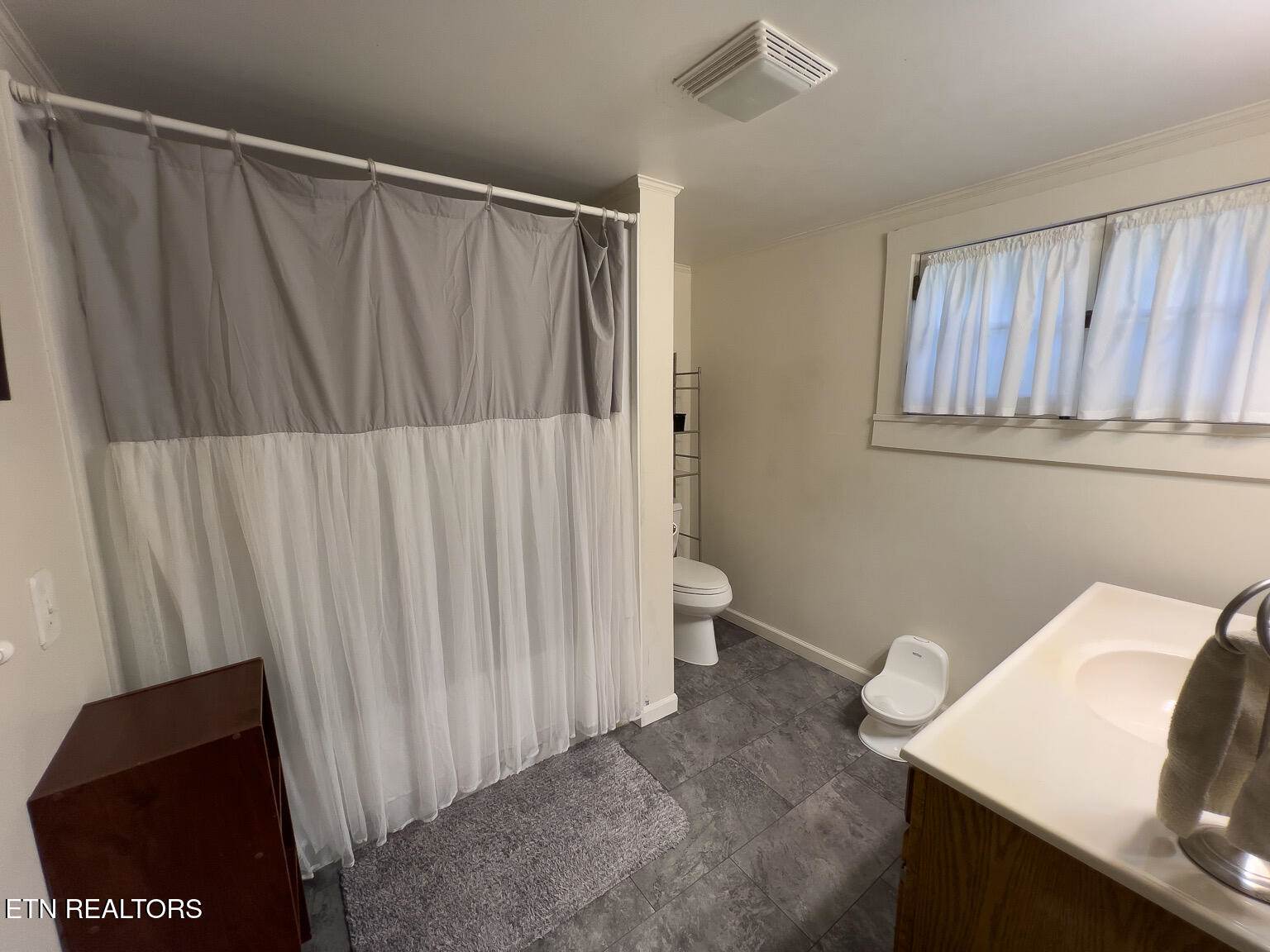 503 Mayes Ave, Sweetwater, TN 37874