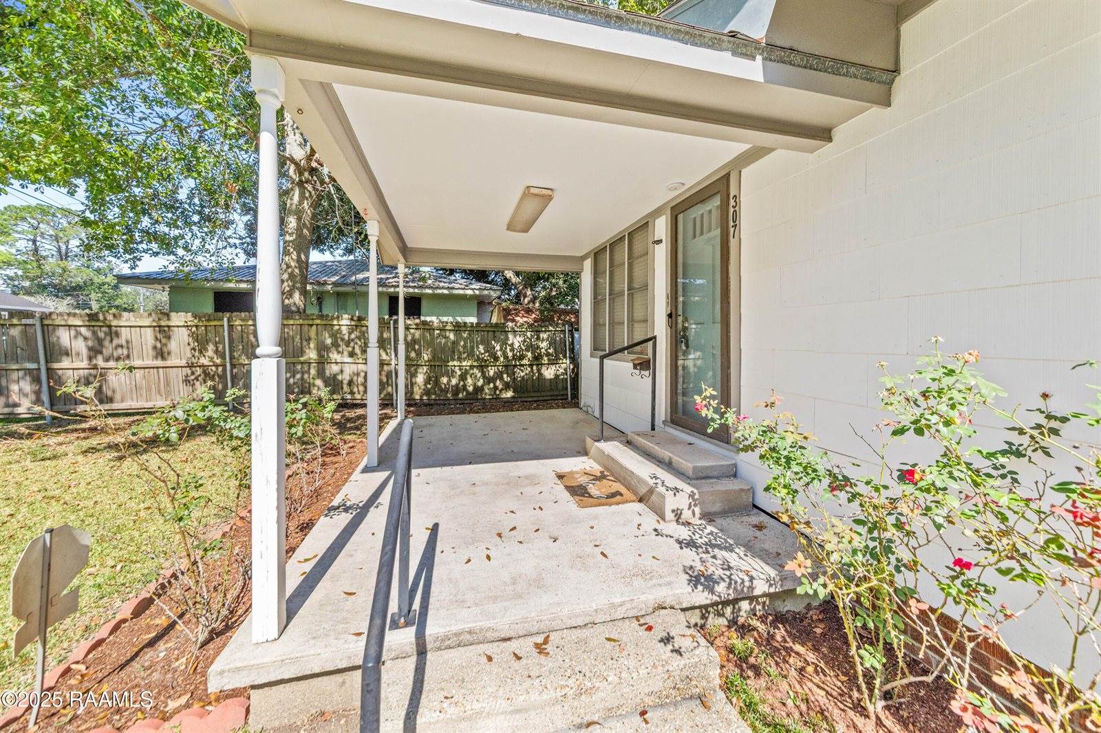 307 Ash Street, New Iberia, LA 70563