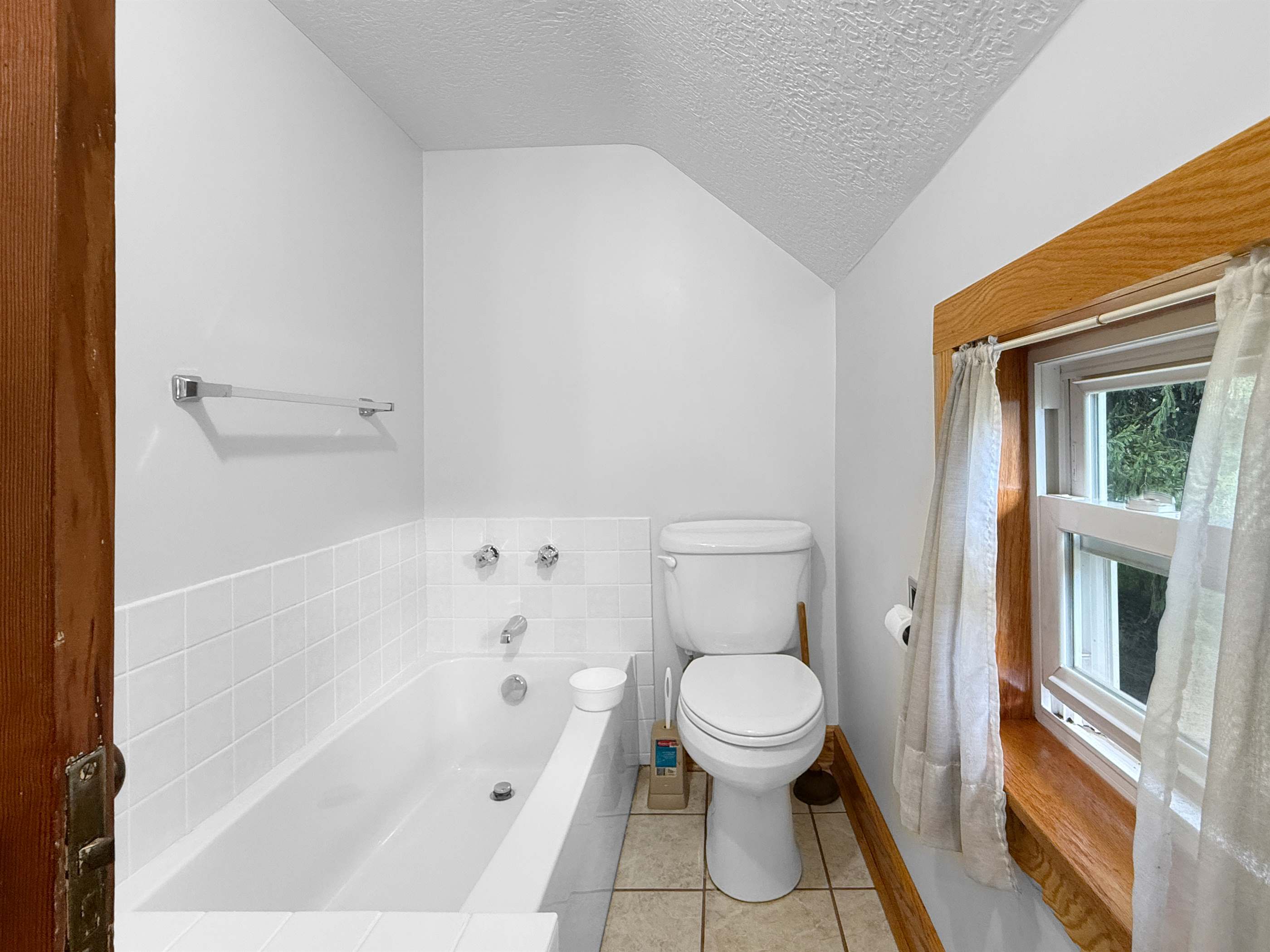 4169 St Rt 97, Butler, OH 44822