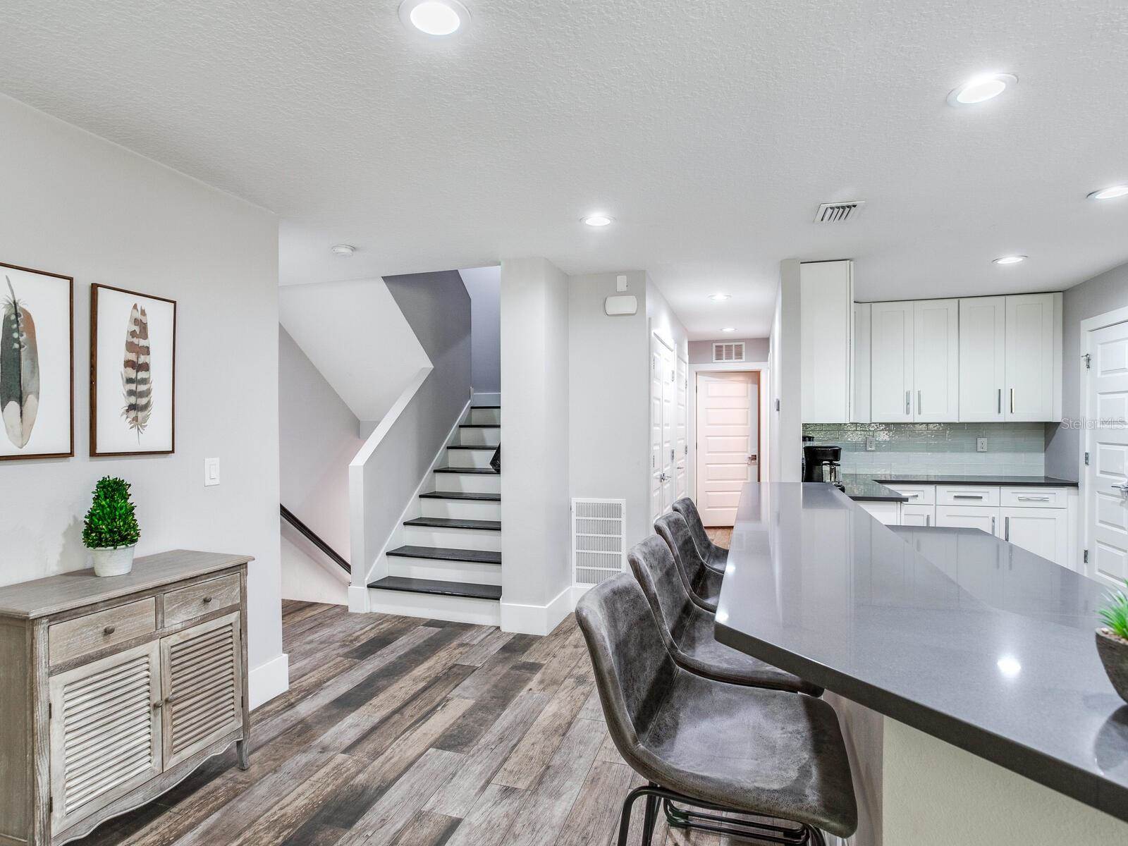 156 175TH Avenue East, Redington Shores, FL 33708